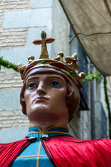 Pasacalles de la Tarasca y los gigantes y cabezudos en el Corpus Christi de Toledo, España