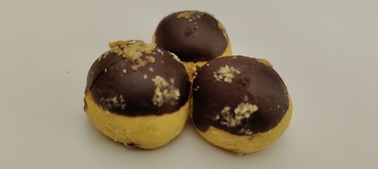 chocolate easter eggs