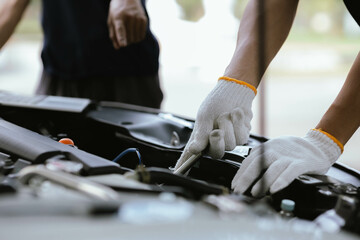 Auto mechanic working outside Off-site repair service