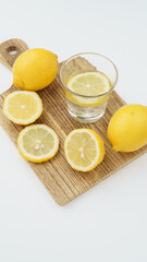 レモンとレモン水