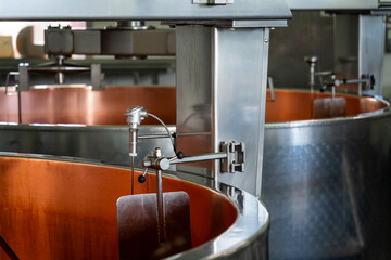 Cuve en inox dans une petite fromagerie