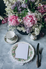 White card on plate background, menu Card mockup, Table Number mockup, postcard mockup