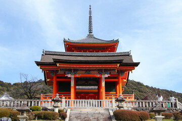 Kyoto, Japan, March 2024, Buddhist Temple Kiyomizu-dera Niomon Gate in spring