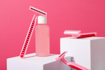 Hair removal accessories with decorative white cubes