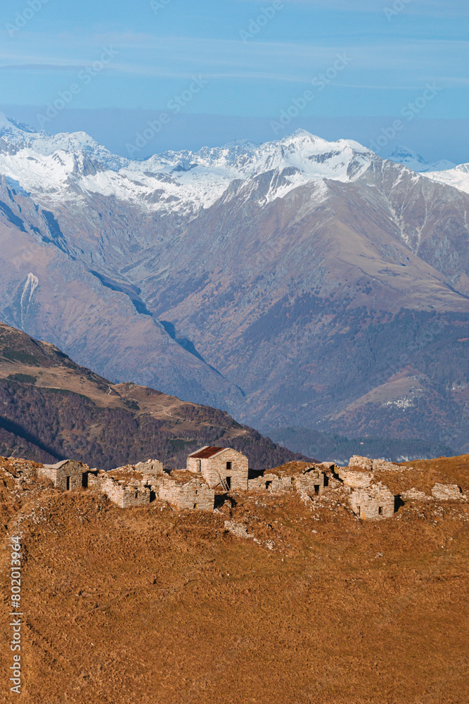 Sticker The mountains and landscape above Lake Como during a winter day, near the town of Tremezzo, Italy - December 24, 2023.