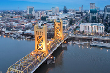 Fototapeta na wymiar The Tower Bridge over the Sacramento River, West Sacramento, California, United States.