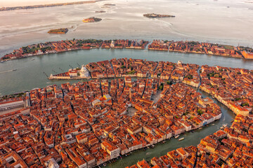 Panoramic shot of Venice, San Polo, Italy. Tiled roofs and streets. Historical buildings. Tourism. - obrazy, fototapety, plakaty