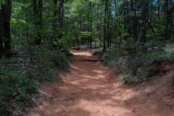 Le Lubéron, pays des ocres