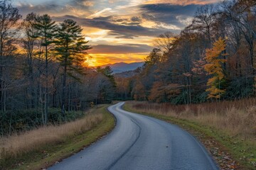 Obraz premium A road Autumn sunset at the Smoky Mountain national Park