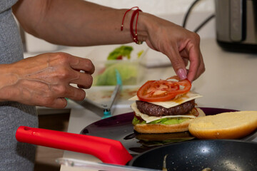 Preparation of a homemade hamburger