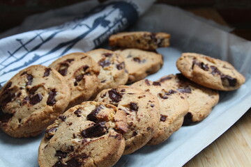 chocolate chip cookies
