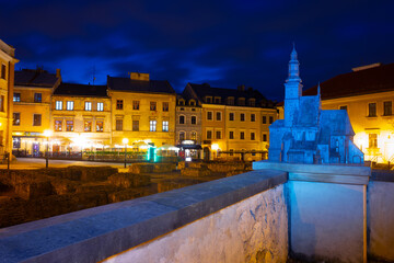 2023-05-07; evening Po Farze Square, a square in the Old Town in Lublin poland
