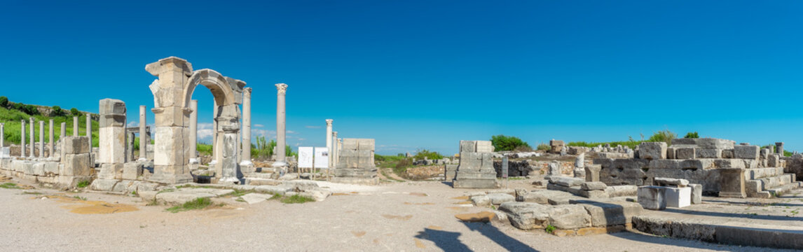Picturesque ruins of the ancient city of Perge in Turkey. Perge open air museum.