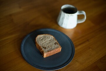 コーヒーとおやつのパウンドケーキ