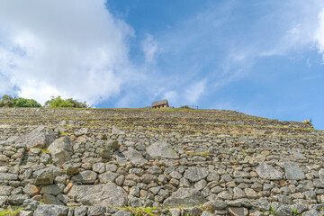 Escalones de piedra de las ruinas de los incas