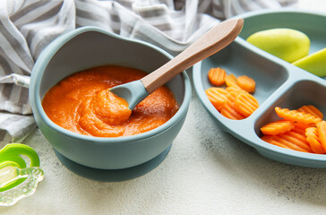 Healthy baby food in bowl.