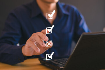 Enterprise Performance Checklist Merchants who use laptops conduct online checklist survey, fill in...