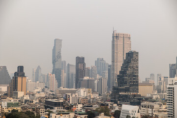 Obraz premium modern skyscraper buildings in the bangkok skyline