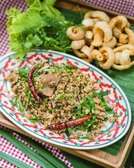 Spicy minced pork salad with chili flakes,Lime,Chopped green onions