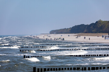 1. Mai, Spaziergang am Strand von Zingst an der Ostsee.