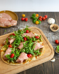 Recette d'une pizza a la mortadelle 