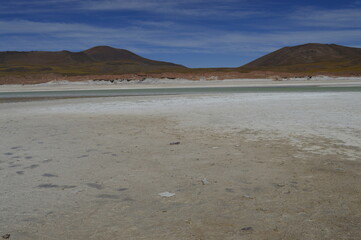 Lago de sal seco no Deserto de Atacama