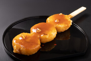 五平餅（くるみ入り）