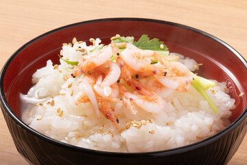 桜えび　出汁茶漬け