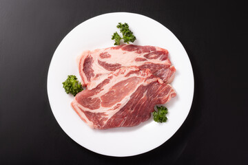 ［沖縄県産　アグー豚］豚肩ロース　ステーキ・カツ用