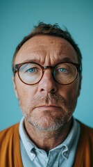 Obraz premium Portrait of a man with glasses