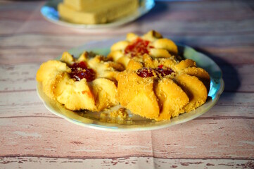 Shortbread cookies with jam. A sweet snack.