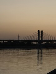 Obraz premium bridge at sunset