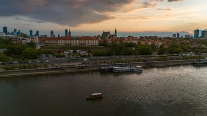 Obraz premium Bird's eye view of the city of Warsaw in Poland in the spring evening