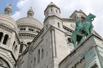 Fototapeta na wymiar The Basilica of Sacré-Cœur de Montmartre,, PAris, france