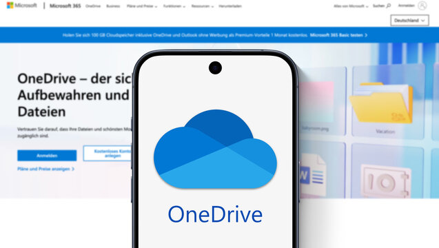 OneDrive Logo auf einem modernen Smartphone, Website im Hintergrund, Hosting-Dienst, Cloud-Backup, Speicher-Backend