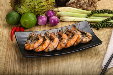 Boiled big tiger fresh shrimp