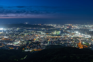 皿倉山から望む北九州市の壮大な夜景（2024年4月）