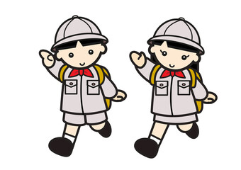 歩くボーイスカウトの子どもたち