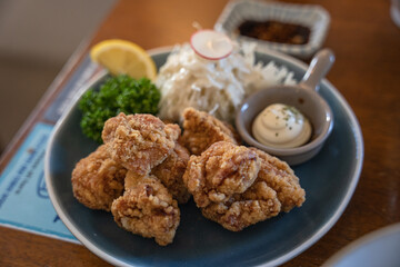 chicken wings with sauce