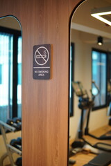 no smoking sign in gym