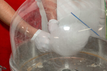 Preparation of cotton candy in aluminum pan