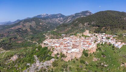 Obraz premium Hornos village, Natural Park of the Sierras de Cazorla, Segura and Las Villas, Jaén province, Andalusia, Spain
