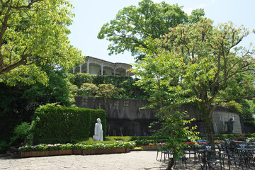 長崎県　グラバー園の三浦環とプッチーニ像