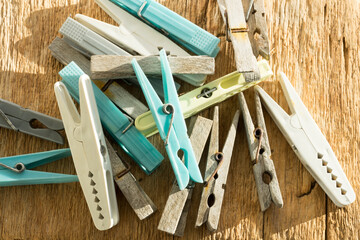 Structure with clothespins