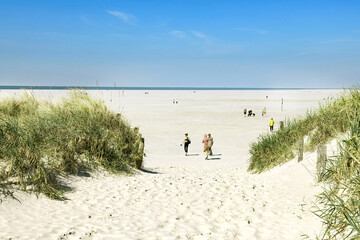 On the endless North German sandy beach of Sankt Peter Ording - 0455