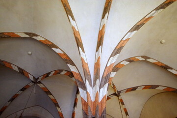 roof with arches