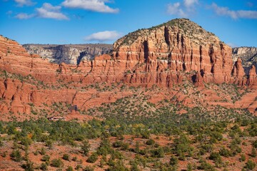 Sedona  is a city in the northern Verde Valley.