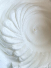 Airy pattern of whipped cream