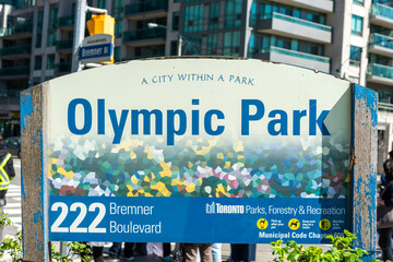 Obraz premium City of Toronto outdoor sign at Olympic Park located at 222 Bremner Boulevard