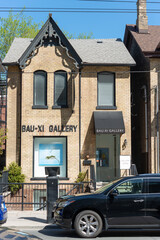 Obraz premium exterior facade and sign of Bau-Xi Gallery located at 340 Dundas Street West in Toronto, Canada (opposite the Art Gallery of Ontario)